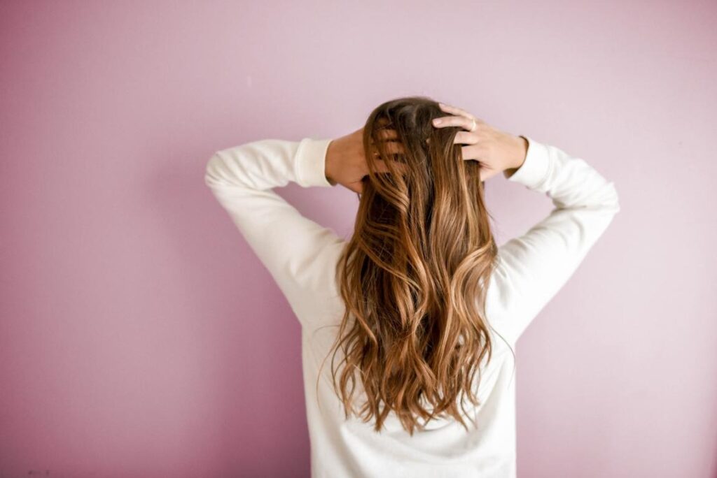 L'ampoule pour la perte de cheveux : le secret des chevelures saines et volumineuses