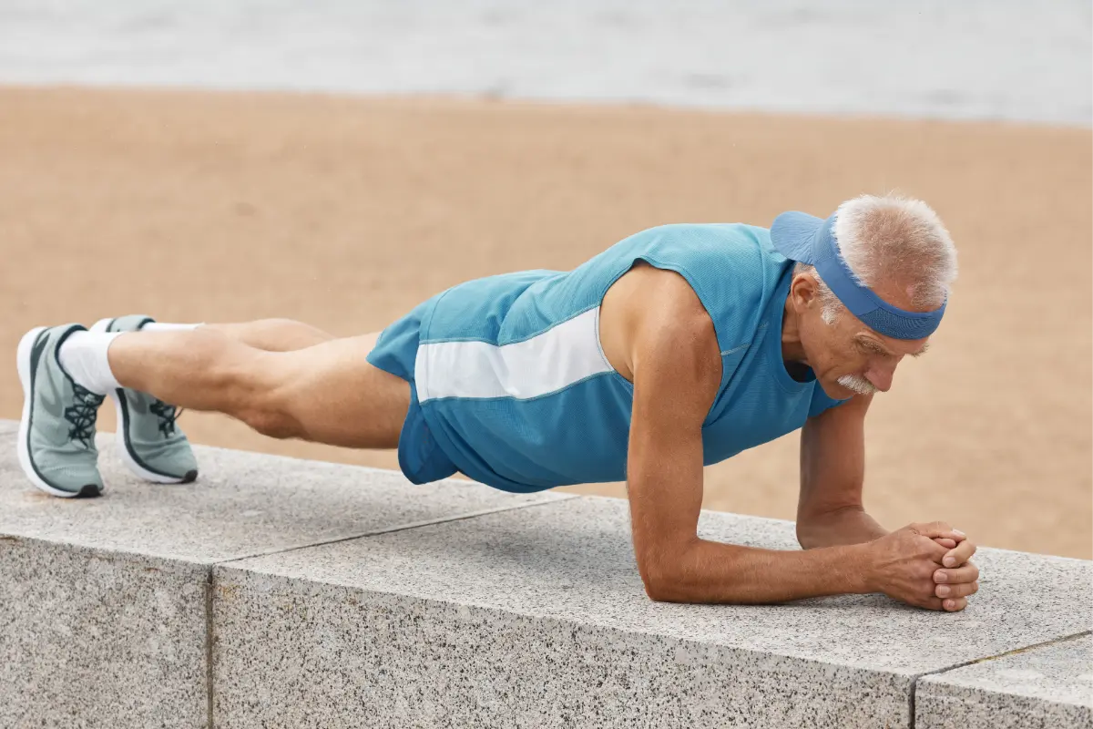 "J'ai 95 ans et je suis dans la meilleure forme de ma vie. Voici ma routine fitness"