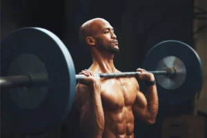 Voici le meilleur exercice pour des abdos en béton à la salle (et ce n’est même pas un exercice d’abdos)