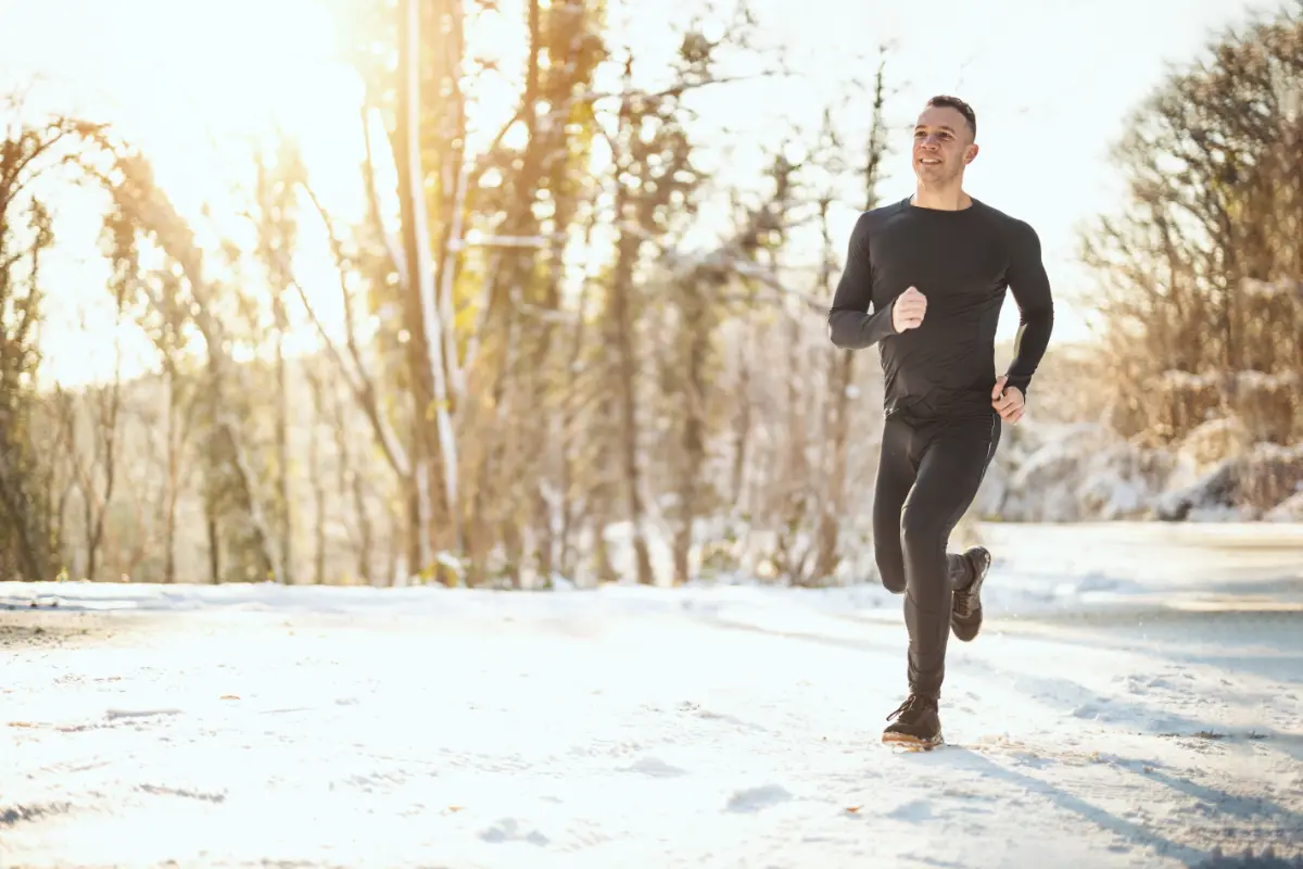 S'entraîner dans le froid : 3 conseils pour rester en forme tout l'hiver (et quels vêtements choisir)